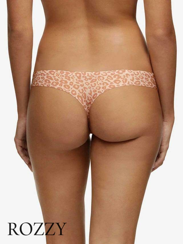 Трусы стринги Chantelle Soft Stretch C11D90 бежевый/леопард